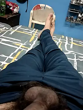 Sanny212 online show from October 29, 2025, 5:10 am