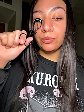 BustiBunny69 online show from November 18, 2025, 2:50 am