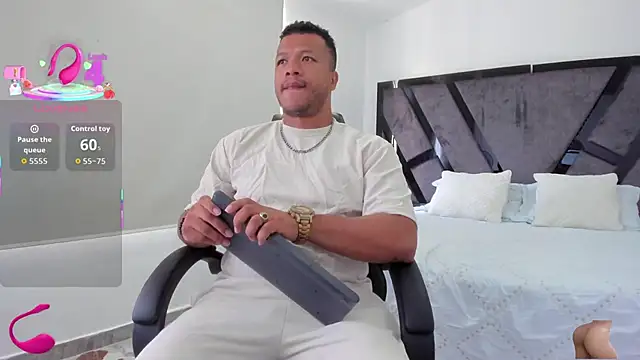 AnnieAndStefan online show from October 22, 2025, 1:55 pm