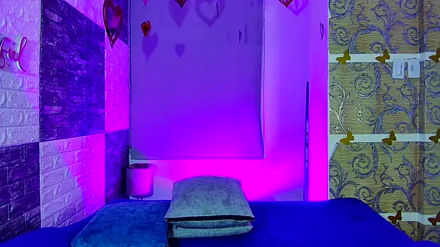 paula brausin online show from February 20, 2025, 2:29 am