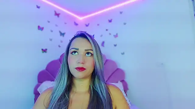 paula brausin online show from March 22, 2025, 9:31 pm