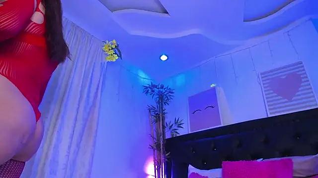 lonely shewolf online show from January 13, 2025, 6:59 pm