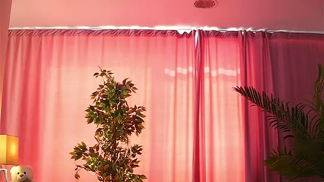 Snapshot of ArtTeasee chatting on March 11, 2025, 9:56 am ArtTeasee online show from March 11, 2025, 9:56 am