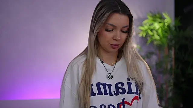 ArtTeasee online show from April 1, 2026, 5:30 am