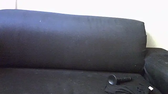 AddictiveAssCurves online show from April 18, 2026, 7:23 am