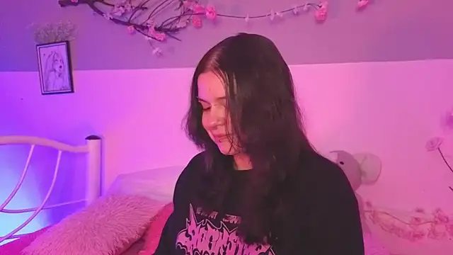 Mey moon online show from March 25, 2026, 5:02 am