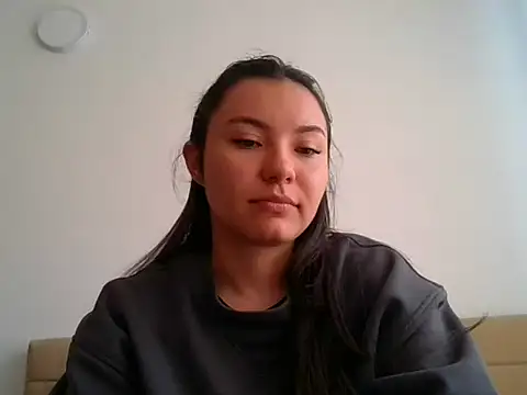  andygirl online show from September 24, 2025, 6:44 pm
