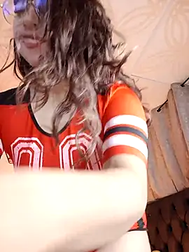 Piafisher1 online show from October 12, 2025, 11:26 pm