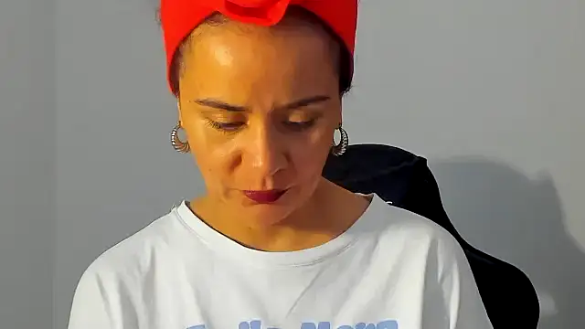 Sami Hotie1 online show from October 21, 2025, 7:25 pm