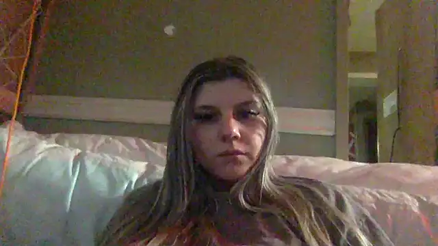 Snapshot of candycane57 chatting on November 12, 2025, 5:19 am candycane57 online show from November 12, 2025, 5:19 am