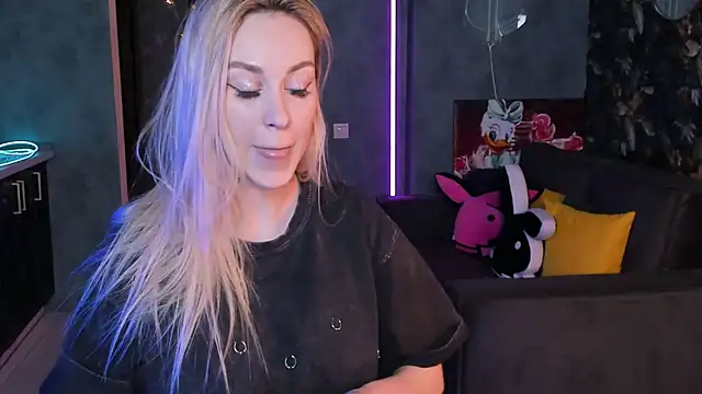 Blckmirrorr online show from February 2, 2026, 1:59 am