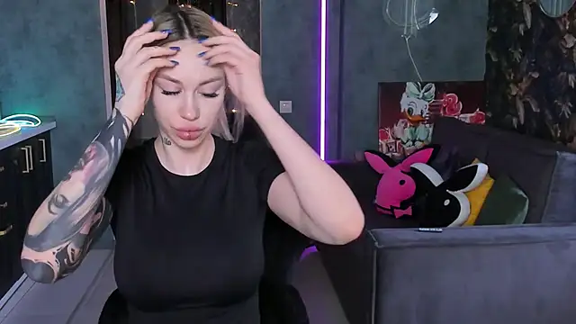 Blckmirrorr online show from February 22, 2026, 4:46 am