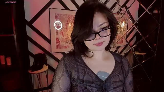 Snapshot of Mayayammy chatting on January 5, 2025, 5:09 pm Mayayammy online show from January 5, 2025, 5:09 pm