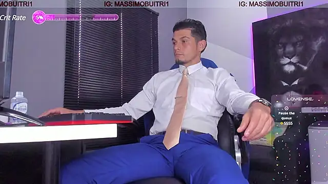 Snapshot of massimo_g chatting on December 3, 2024, 5:01 pm massimo g online show from December 3, 2024, 5:01 pm