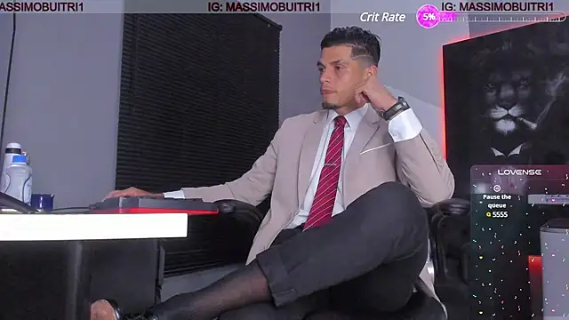 Snapshot of massimo_g chatting on December 27, 2024, 11:53 pm massimo g online show from December 27, 2024, 11:53 pm