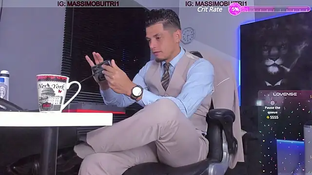 Snapshot of massimo_g chatting on January 23, 2025, 11:36 pm massimo g online show from January 23, 2025, 11:36 pm