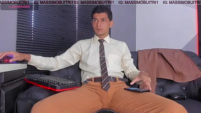 massimo g online show from April 14, 2026, 1:50 pm