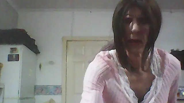 carrlie online show from April 26, 2026, 1:36 am