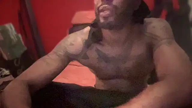 BADDIEBENJI online show from December 10, 2024, 1:32 am