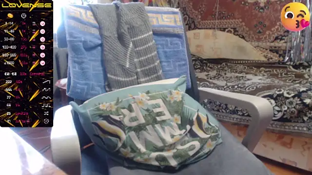 sweetbbabe online show from September 29, 2025, 1:05 pm