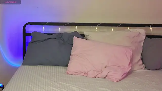 Snapshot of sinthiaroze chatting on November 22, 2025, 5:23 pm sinthiaroze online show from November 22, 2025, 5:23 pm