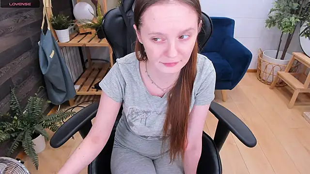 Snapshot of JannaVerdi_ chatting on March 17, 2025, 6:40 am JannaVerdi online show from March 17, 2025, 6:40 am
