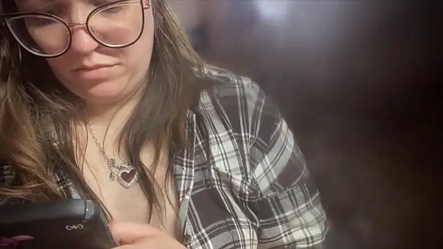 spunlikecottoncandy online show from February 19, 2025, 8:10 pm