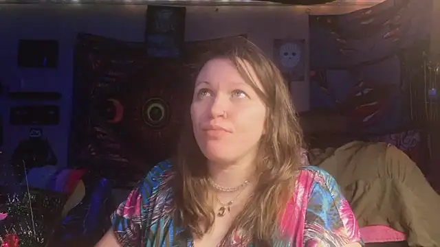 spunlikecottoncandy online show from September 25, 2025, 3:27 pm