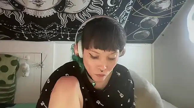 FRRANNKIE online show from March 6, 2025, 9:53 pm