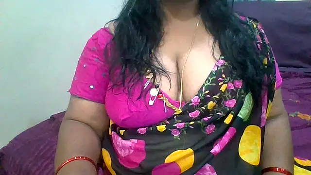 Snapshot of archanatelugu9 chatting on March 8, 2025, 1:17 am archanatelugu9 online show from March 8, 2025, 1:17 am