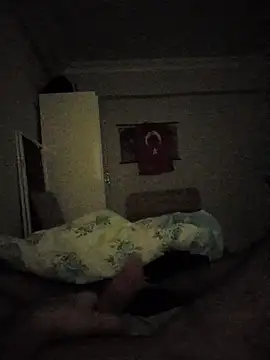 takonundicki1 online show from February 5, 2025, 6:24 am