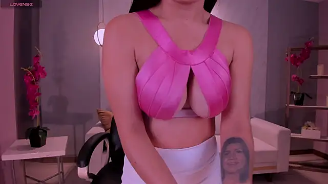 BiancaPierce online show from January 18, 2025, 11:11 am