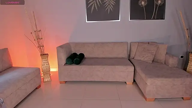 BiancaPierce online show from September 30, 2025, 12:32 pm