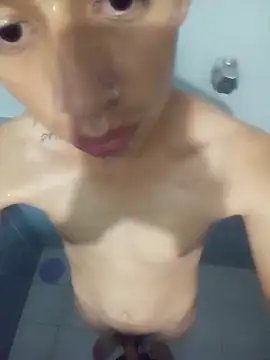 adri uwu online show from December 10, 2024, 5:17 am