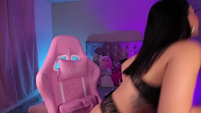 LucianaCarter online show from February 6, 2026, 5:23 am