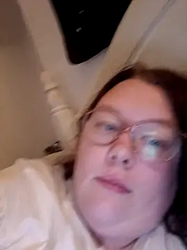 Sexycurvyemilyy online show from November 27, 2025, 1:18 am