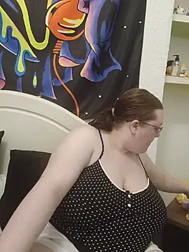Sexycurvyemilyy online show from June 26, 2026, 10:03 pm