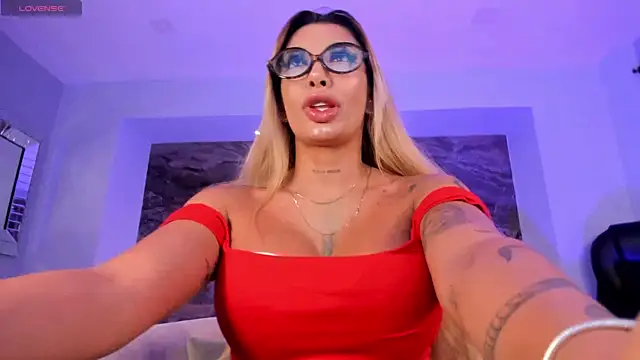 SophiePalmer online show from September 22, 2025, 1:57 pm