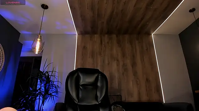 Snapshot of SophiePalmer chatting on October 23, 2025, 11:20 am SophiePalmer online show from October 23, 2025, 11:20 am