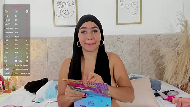 Snapshot of abby_gibson chatting on October 14, 2025, 6:52 pm abby gibson online show from October 14, 2025, 6:52 pm