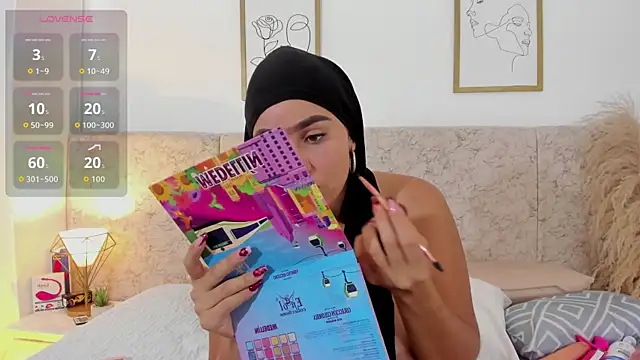 Snapshot of abby_gibson chatting on October 25, 2025, 6:46 pm abby gibson online show from October 25, 2025, 6:46 pm