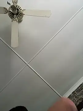 Snapshot of Dieselxxx09 chatting on February 18, 2025, 8:27 am Dieselxxx09 online show from February 18, 2025, 8:27 am