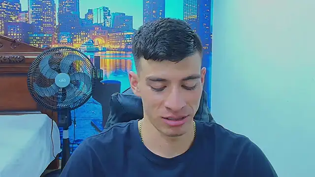 DEIBY BABY online show from November 13, 2025, 8:19 pm