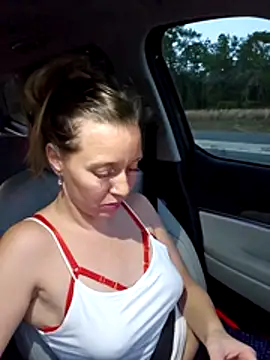 SkyelarSommer online show from January 11, 2026, 10:59 pm