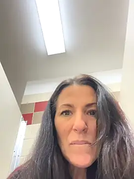 DominiqueX0 online show from December 16, 2025, 9:31 pm