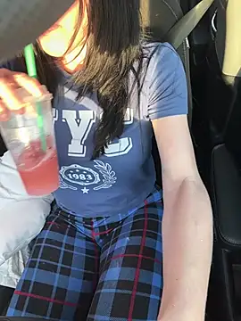 DominiqueX0 online show from March 4, 2026, 9:54 pm