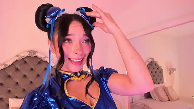 Victoria Watsson online show from October 24, 2025, 12:45 pm