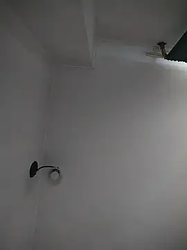 LissaThompsom online show from February 18, 2026, 1:07 pm