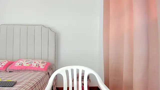 Hanna86 online show from January 12, 2026, 5:18 pm