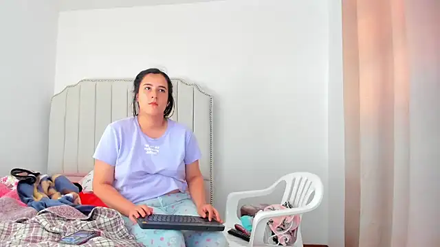 Hanna86 online show from January 15, 2026, 2:21 pm